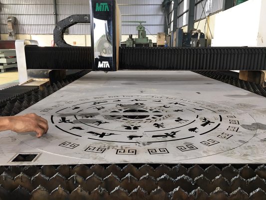 cắt laser inox Huế
